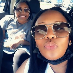 Meet your Posher, Tracey